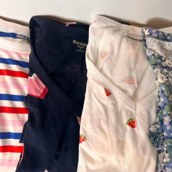 NEW Old Navy Womens M Lot of 5 Tees Bundle Floral Casual Fruit Stripe Everyday - Picture 3 of 11